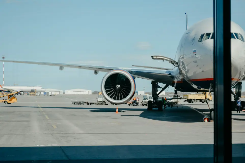 avion aeroport figari